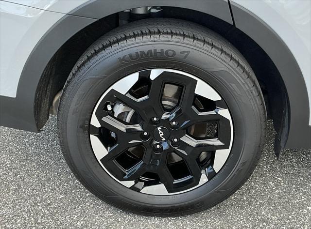 used 2024 Kia Sorento car, priced at $25,816