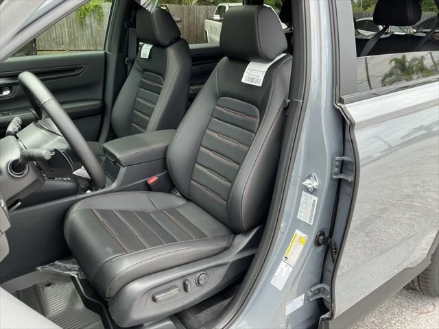 new 2026 Honda CR-V Hybrid car, priced at $40,575