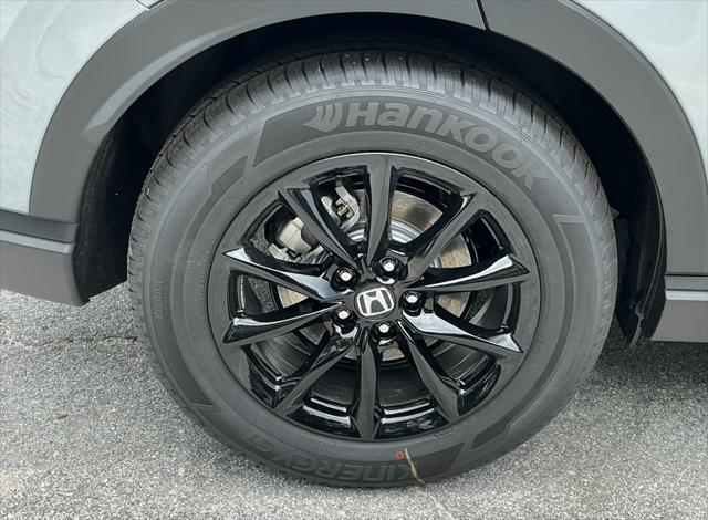 new 2026 Honda CR-V Hybrid car, priced at $40,575