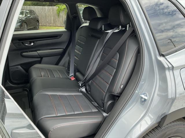 new 2026 Honda CR-V Hybrid car, priced at $40,575