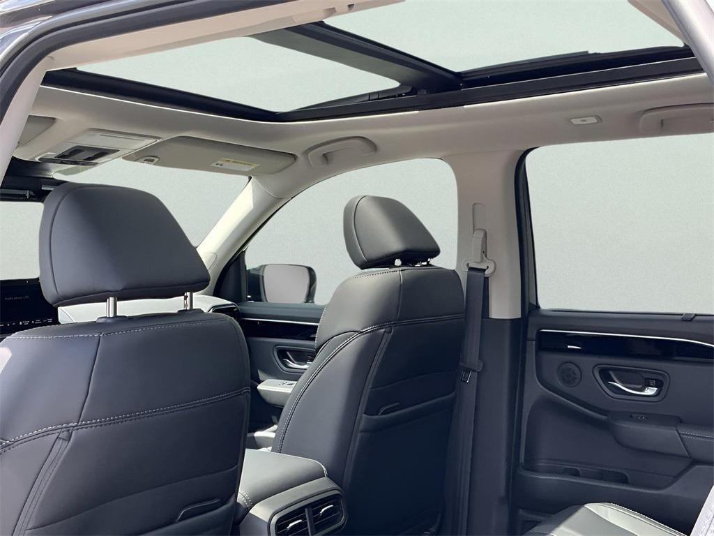 new 2025 Honda Pilot car, priced at $49,825