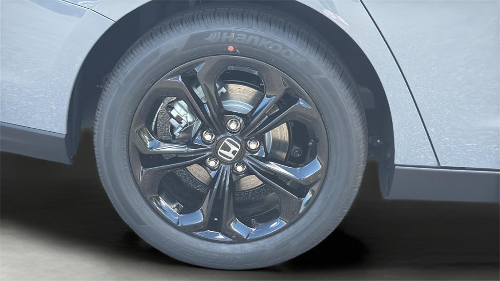 new 2025 Honda Accord car, priced at $30,665
