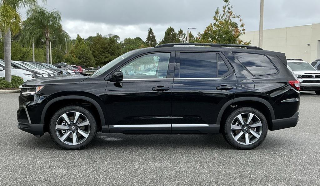 new 2025 Honda Pilot car, priced at $52,575