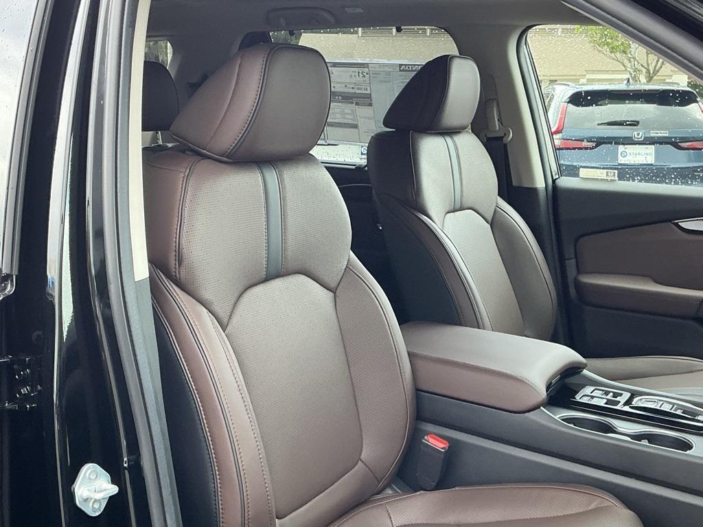 new 2025 Honda Pilot car, priced at $52,575