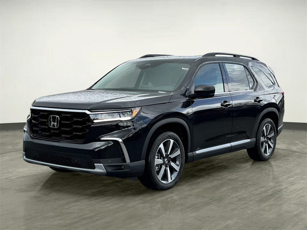 new 2025 Honda Pilot car, priced at $52,575