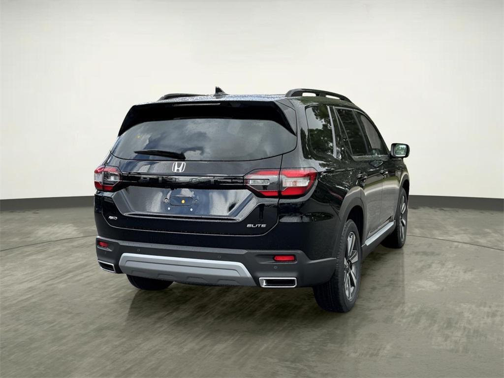 new 2025 Honda Pilot car, priced at $52,575
