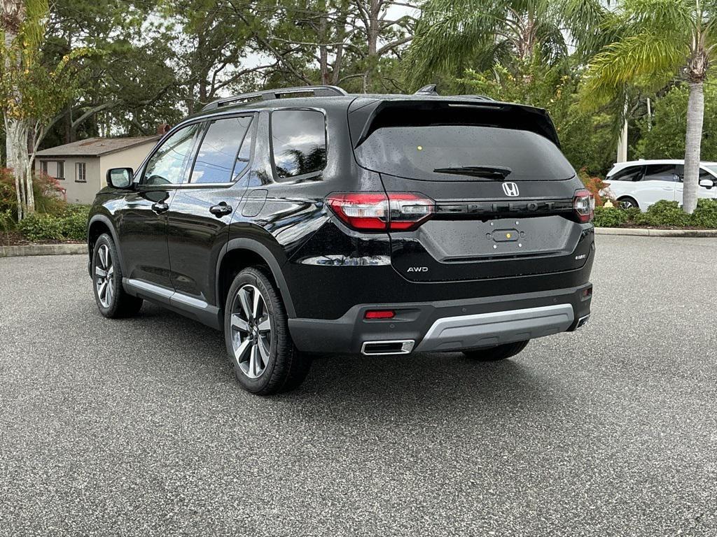 new 2025 Honda Pilot car, priced at $52,575