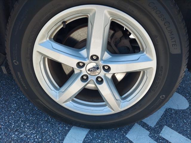 used 2018 Ford Explorer car, priced at $15,400