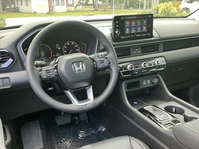 new 2025 Honda Pilot car, priced at $49,405