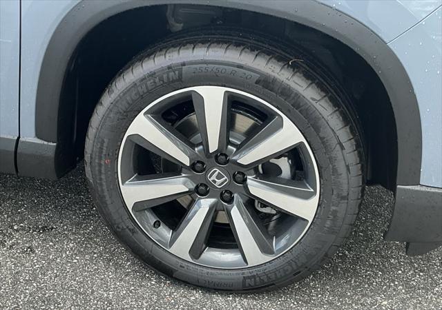 new 2025 Honda Pilot car, priced at $49,405