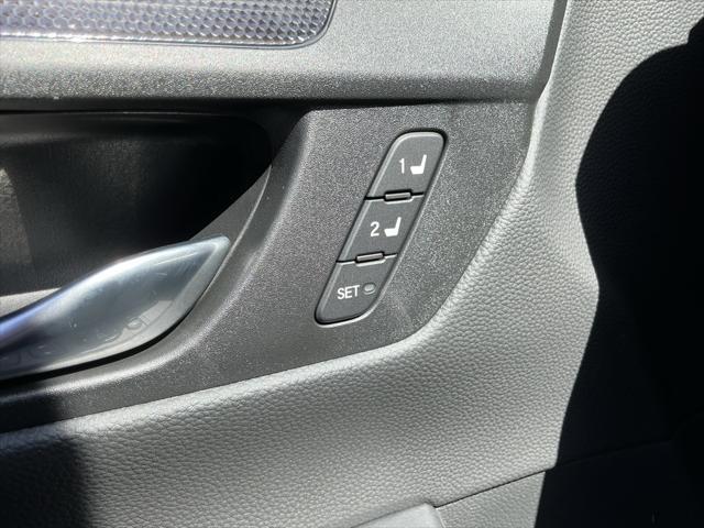 new 2026 Honda CR-V Hybrid car, priced at $40,120