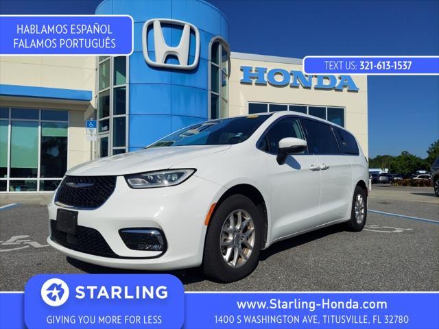 used 2023 Chrysler Pacifica car, priced at $22,000