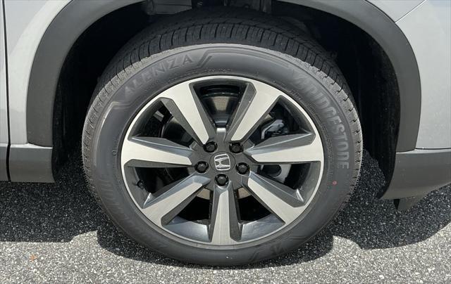 new 2025 Honda Pilot car, priced at $54,530