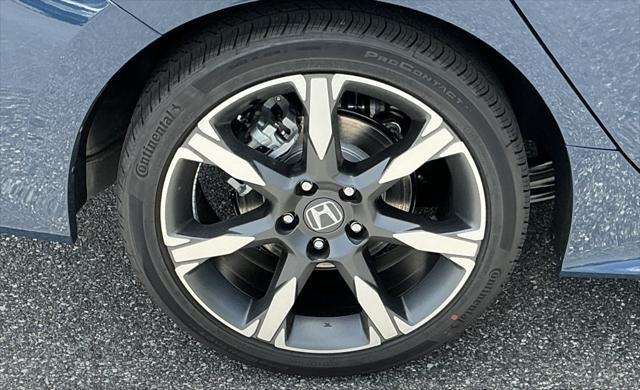 new 2025 Honda Civic Hybrid car, priced at $33,555