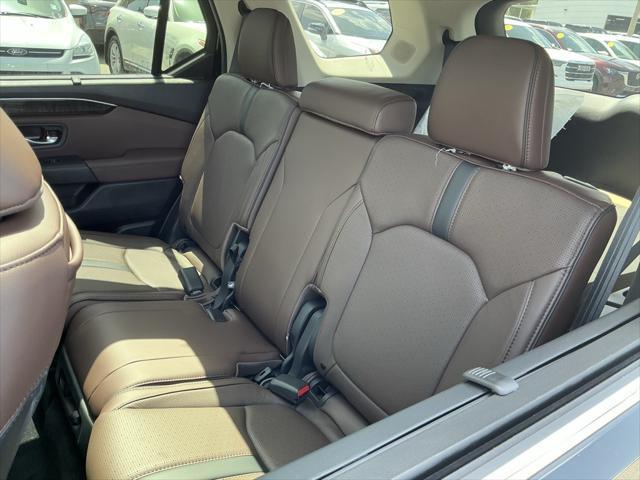 new 2025 Honda Pilot car, priced at $54,530