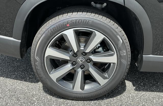 new 2025 Honda Pilot car, priced at $54,530