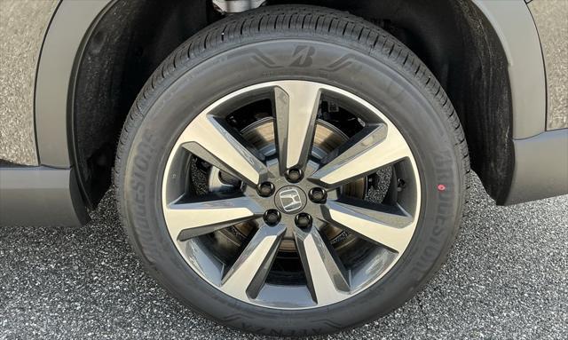 new 2025 Honda Pilot car, priced at $54,530