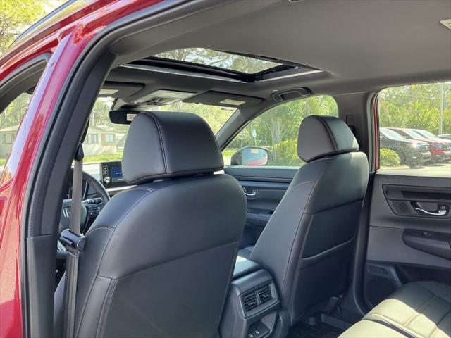 new 2026 Honda CR-V Hybrid car, priced at $40,575