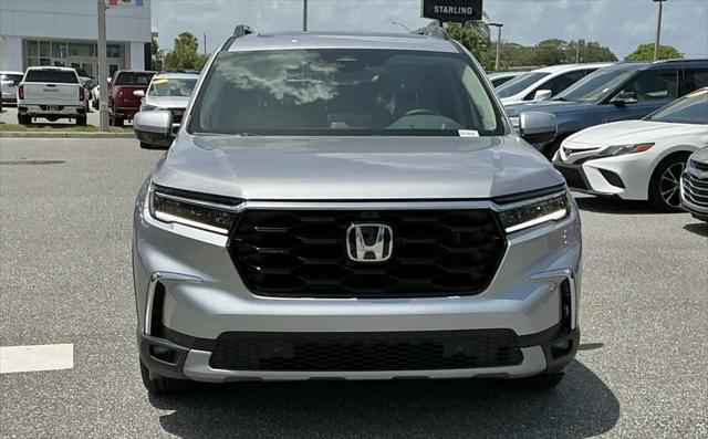 new 2025 Honda Pilot car, priced at $54,530
