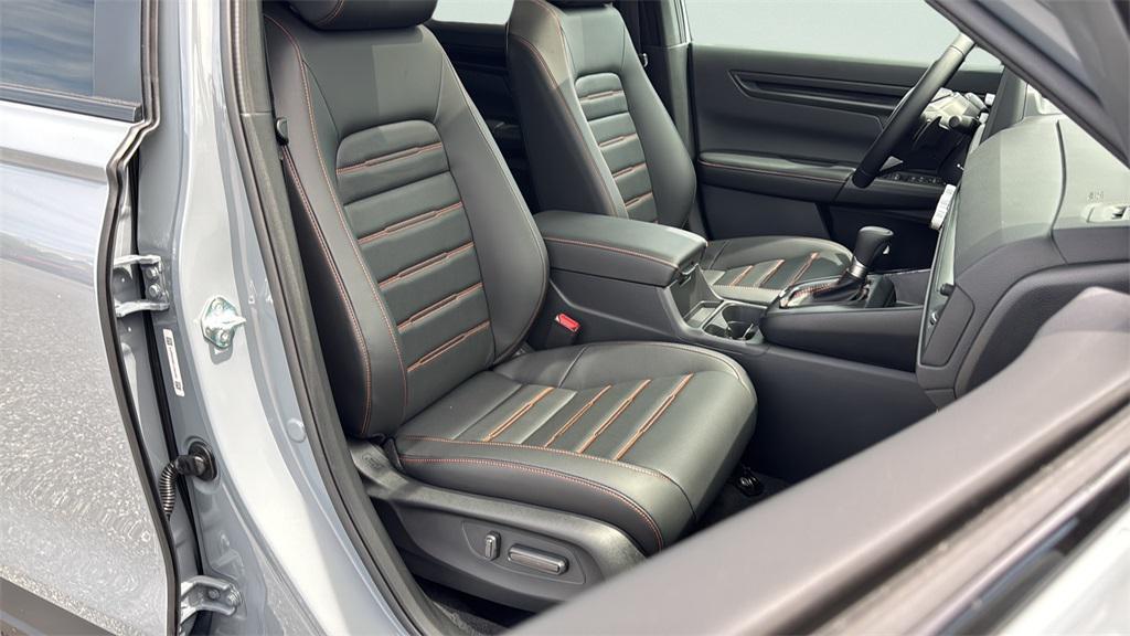 new 2026 Honda CR-V Hybrid car, priced at $40,630