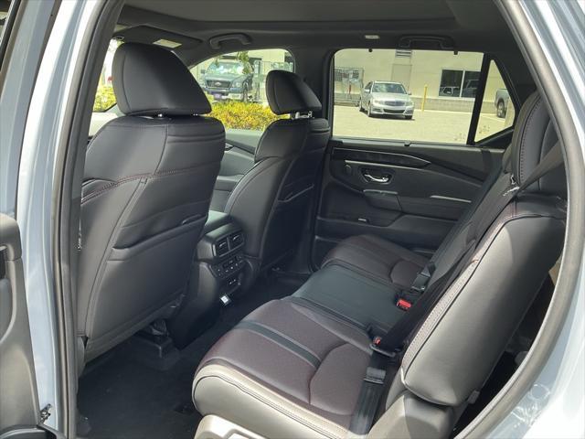 new 2025 Honda Pilot car, priced at $56,485