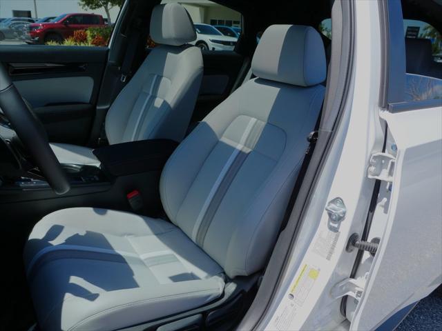 new 2025 Honda Civic Hybrid car