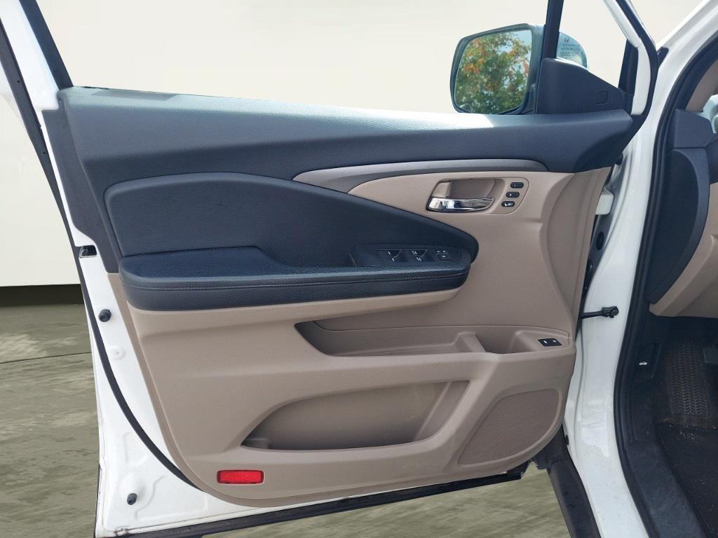 used 2020 Honda Pilot car, priced at $20,941