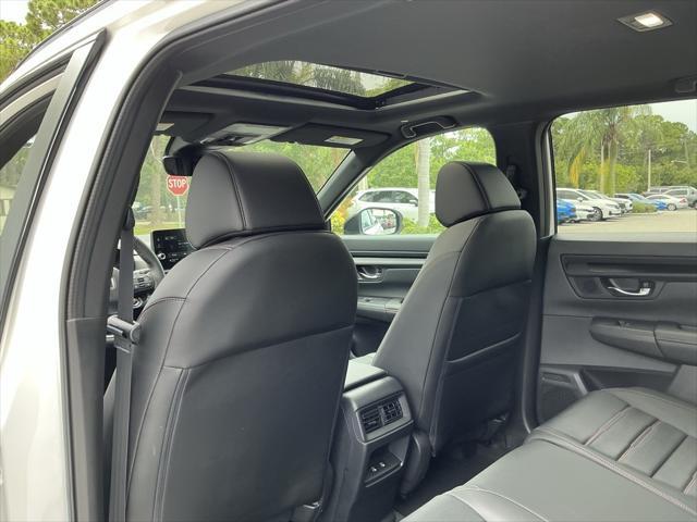 new 2026 Honda CR-V Hybrid car, priced at $40,575