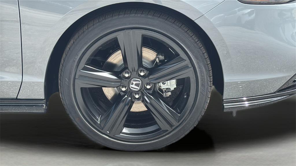 new 2025 Honda Accord Hybrid car, priced at $35,480
