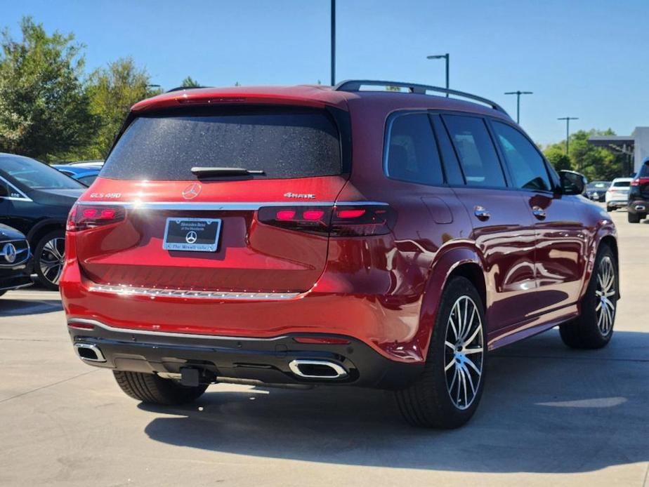 new 2025 Mercedes-Benz GLS 450 car