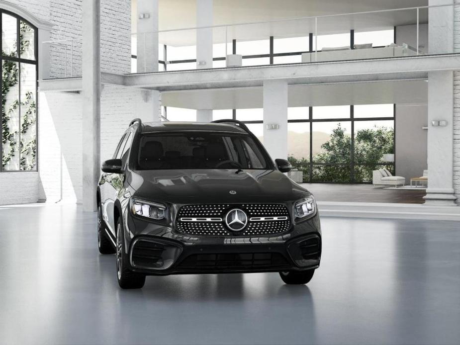 new 2024 Mercedes-Benz GLB 250 car, priced at $52,625