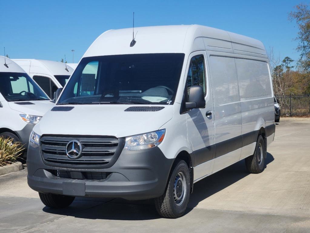 new 2025 Mercedes-Benz Sprinter 2500 car, priced at $61,316