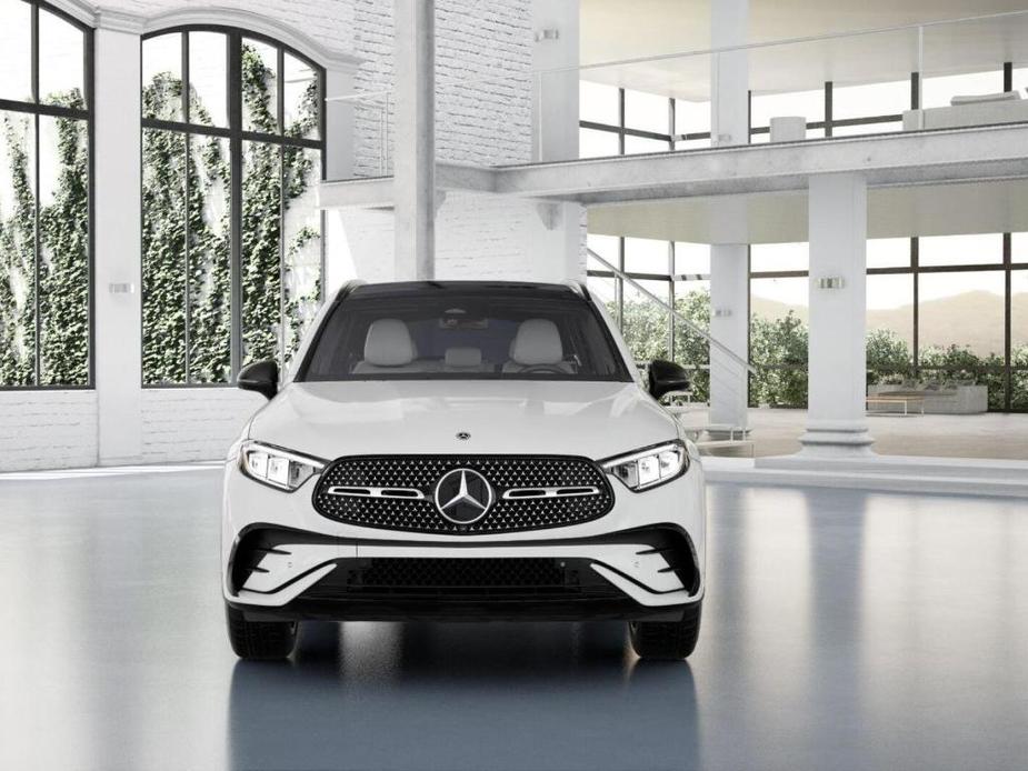 new 2025 Mercedes-Benz GLC 300 car