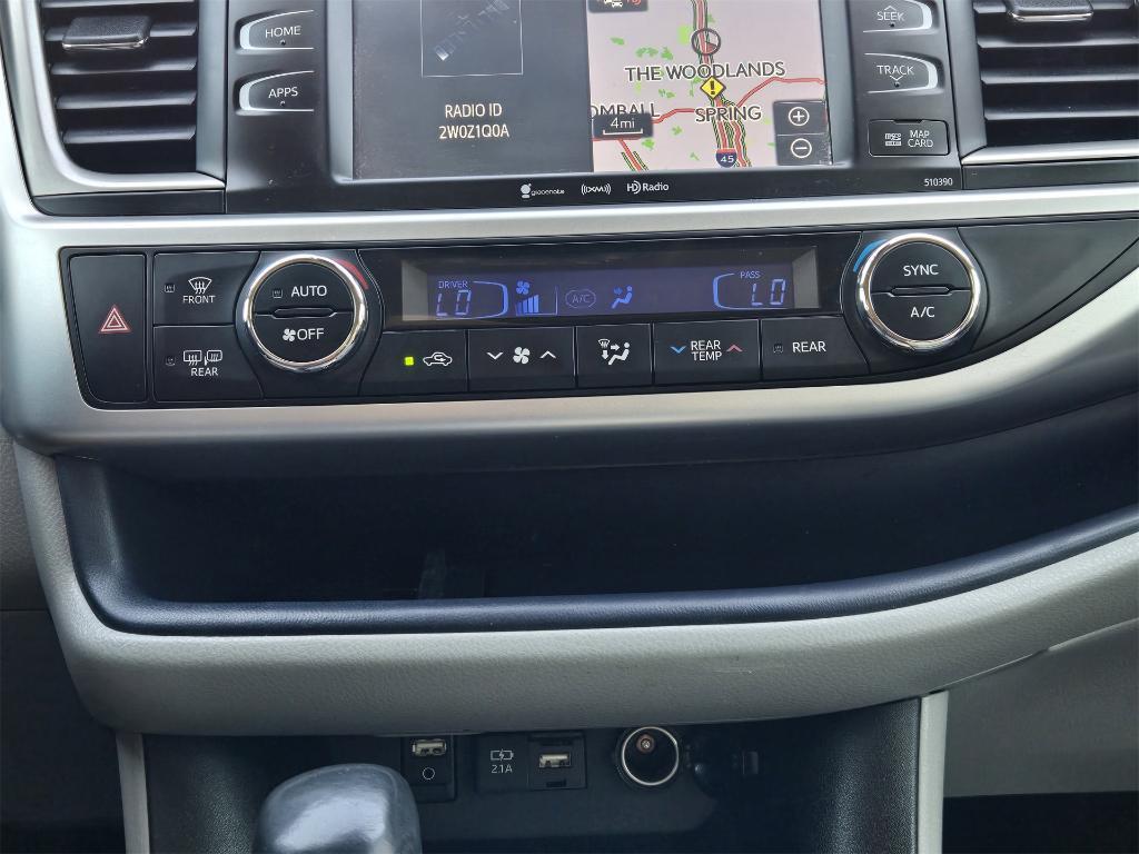used 2019 Toyota Highlander Hybrid car, priced at $24,998