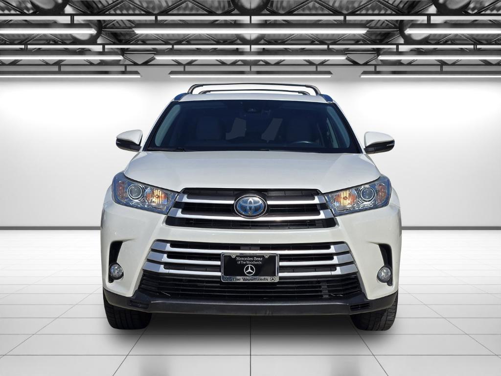 used 2019 Toyota Highlander Hybrid car, priced at $24,998