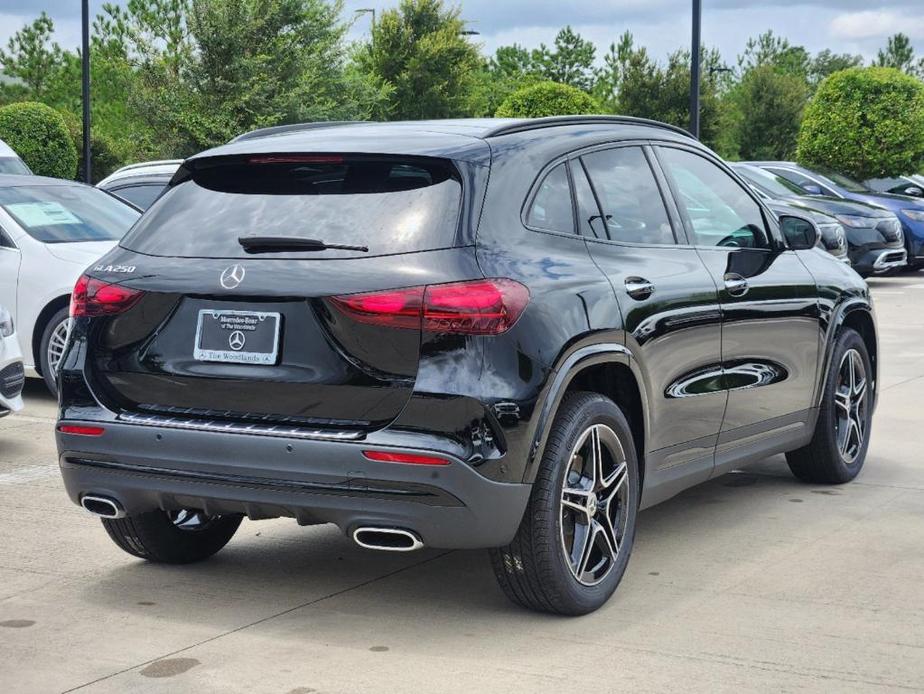 new 2025 Mercedes-Benz GLA 250 car