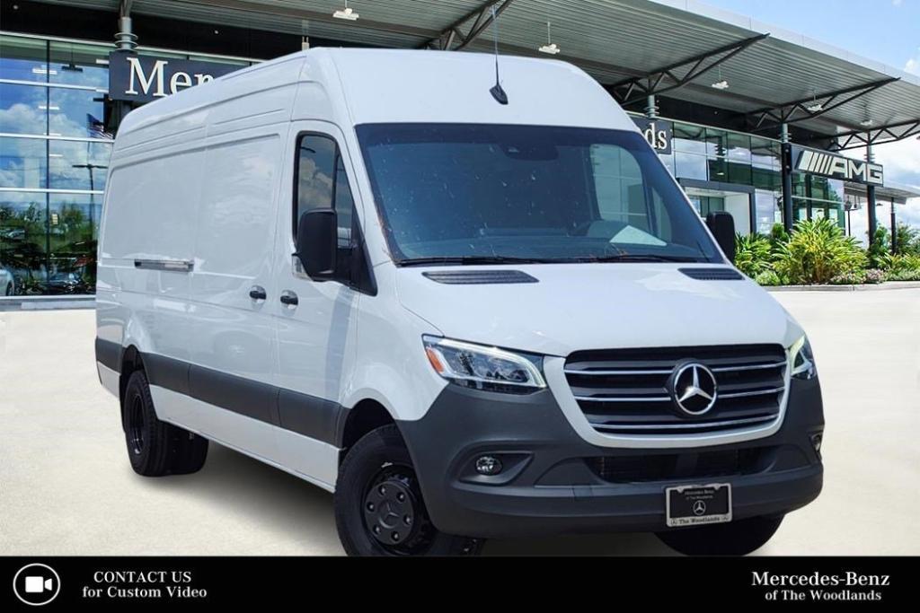 new 2024 Mercedes-Benz Sprinter 4500 car, priced at $77,116