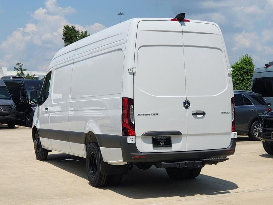 new 2024 Mercedes-Benz Sprinter 4500 car, priced at $77,116