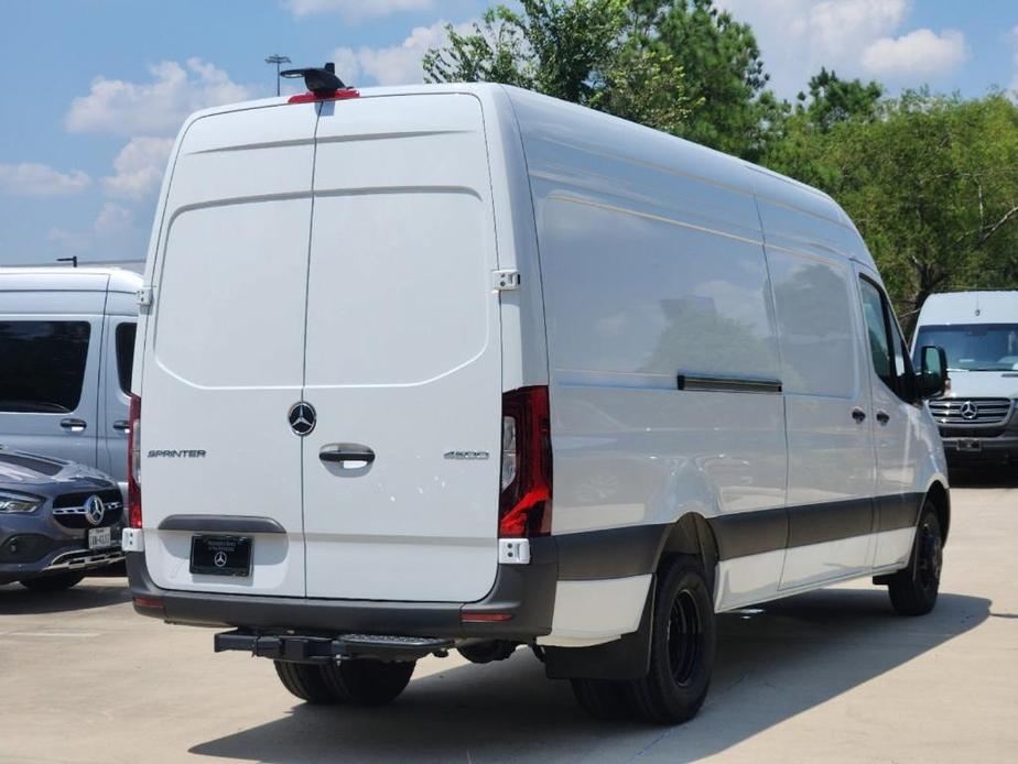 new 2024 Mercedes-Benz Sprinter 4500 car, priced at $77,116