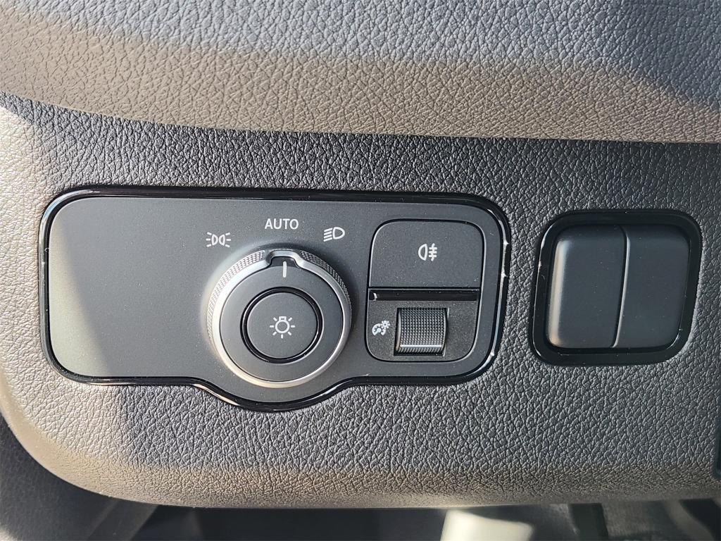 new 2026 Mercedes-Benz Sprinter 2500 car, priced at $62,101