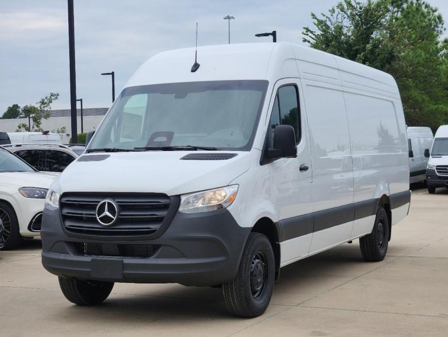 new 2025 Mercedes-Benz Sprinter 2500 car