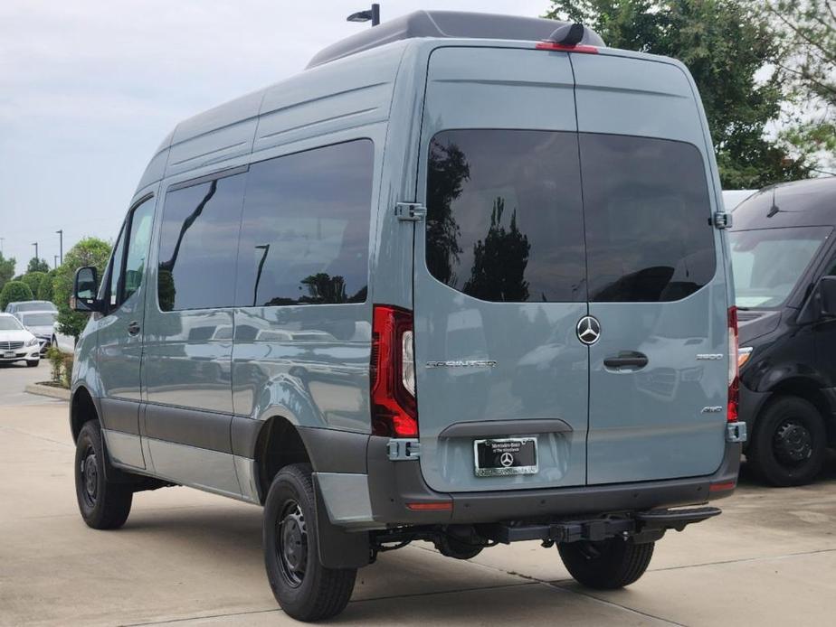 new 2024 Mercedes-Benz Sprinter 2500 car, priced at $76,141