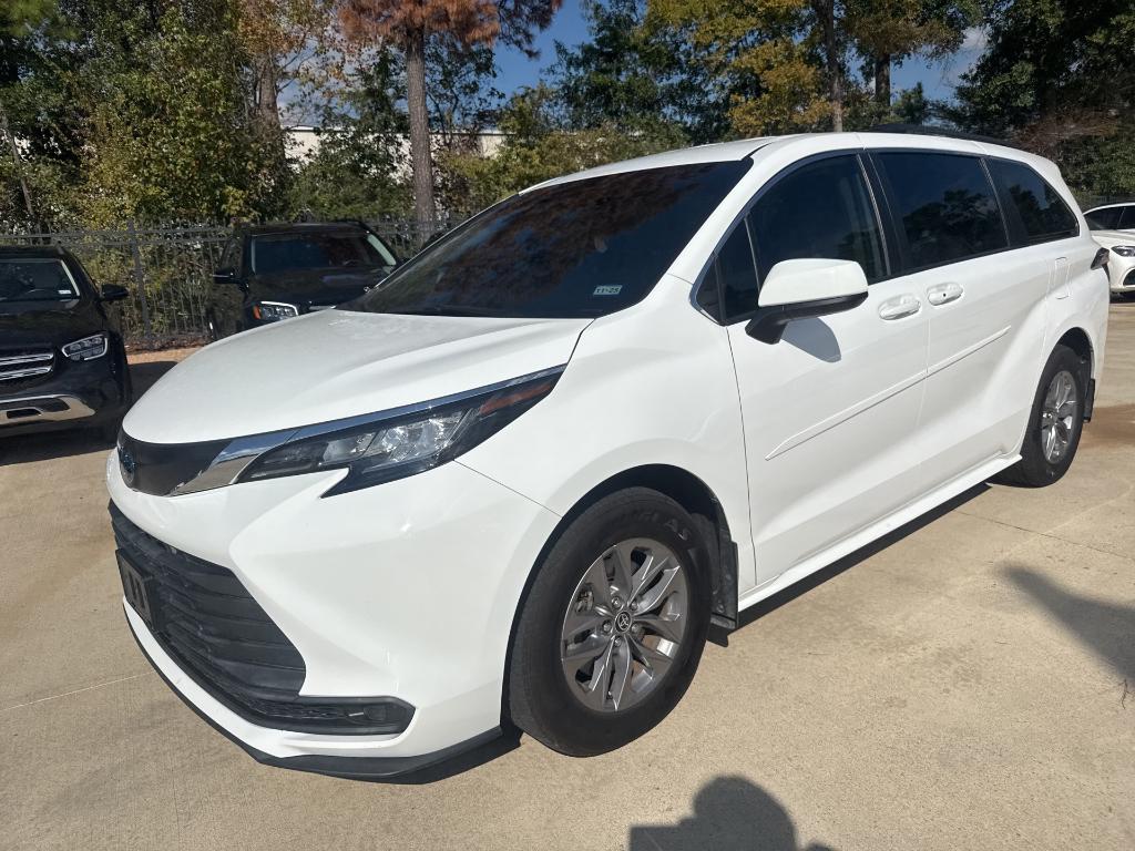 used 2022 Toyota Sienna car, priced at $34,498
