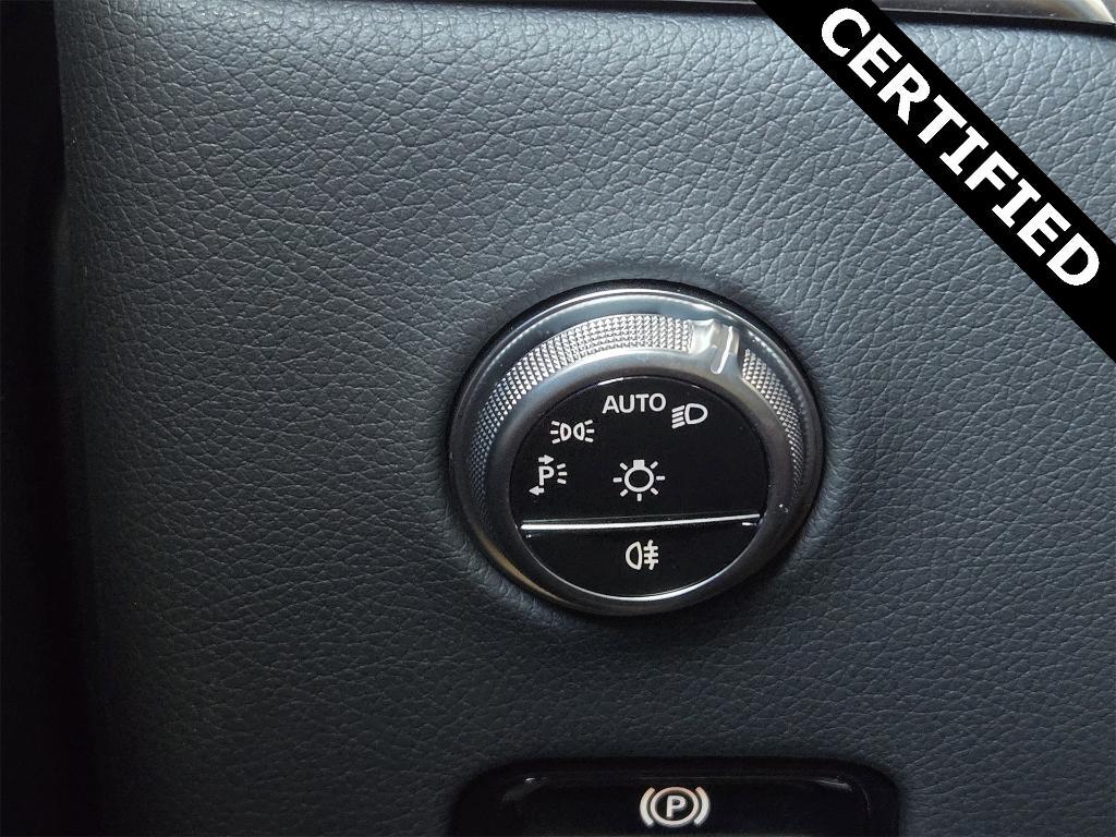 used 2025 Mercedes-Benz GLC 300 car, priced at $45,998