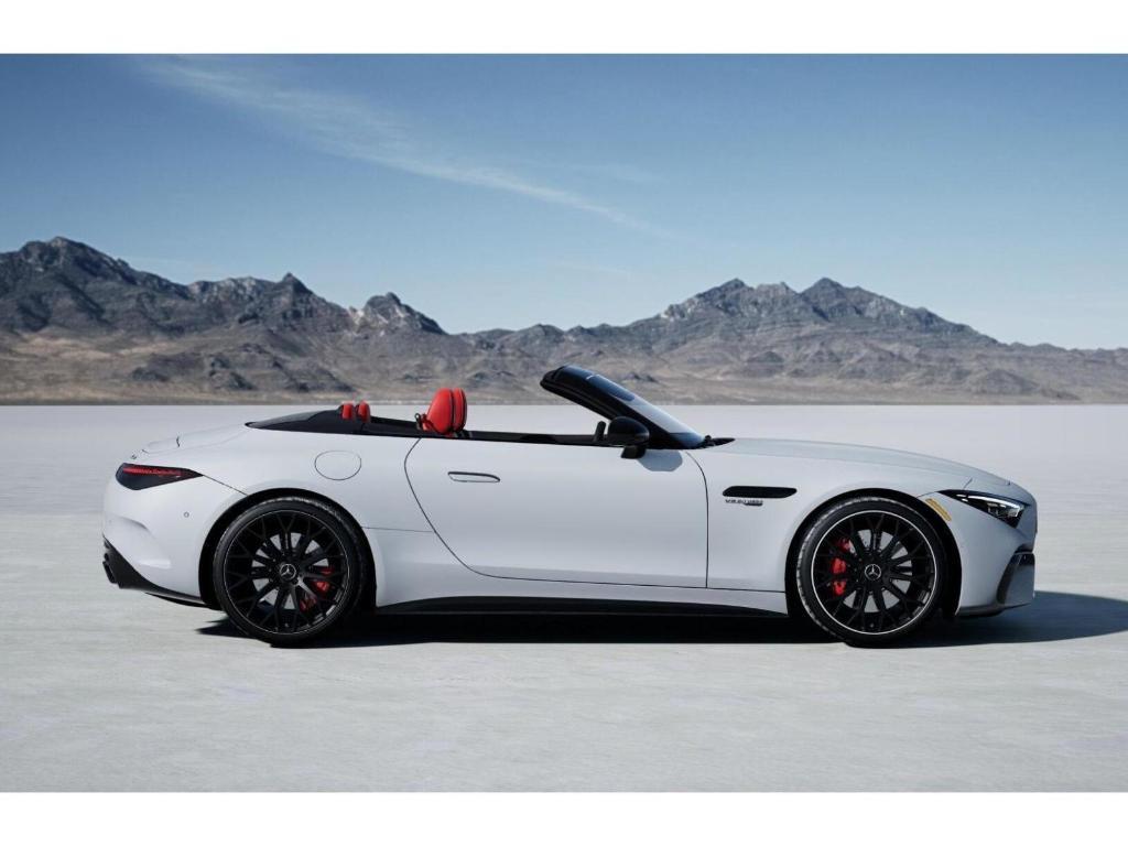 new 2025 Mercedes-Benz AMG SL 55 car, priced at $158,085