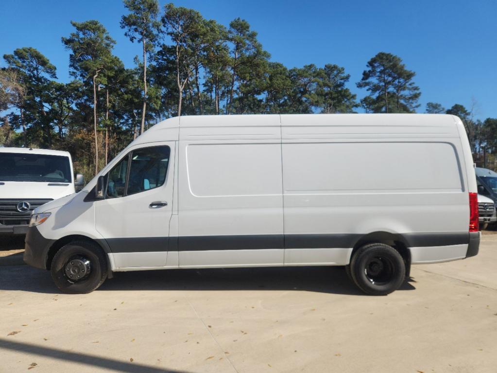 new 2024 Mercedes-Benz Sprinter 3500 car, priced at $67,143