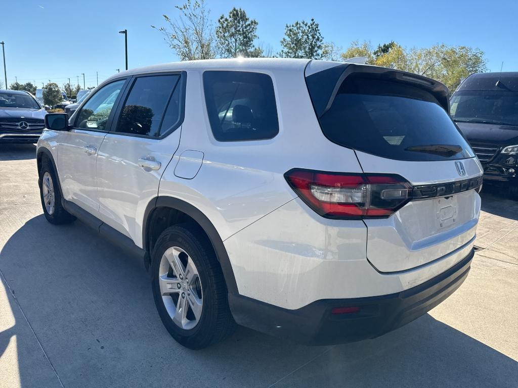 used 2023 Honda Pilot car, priced at $29,998