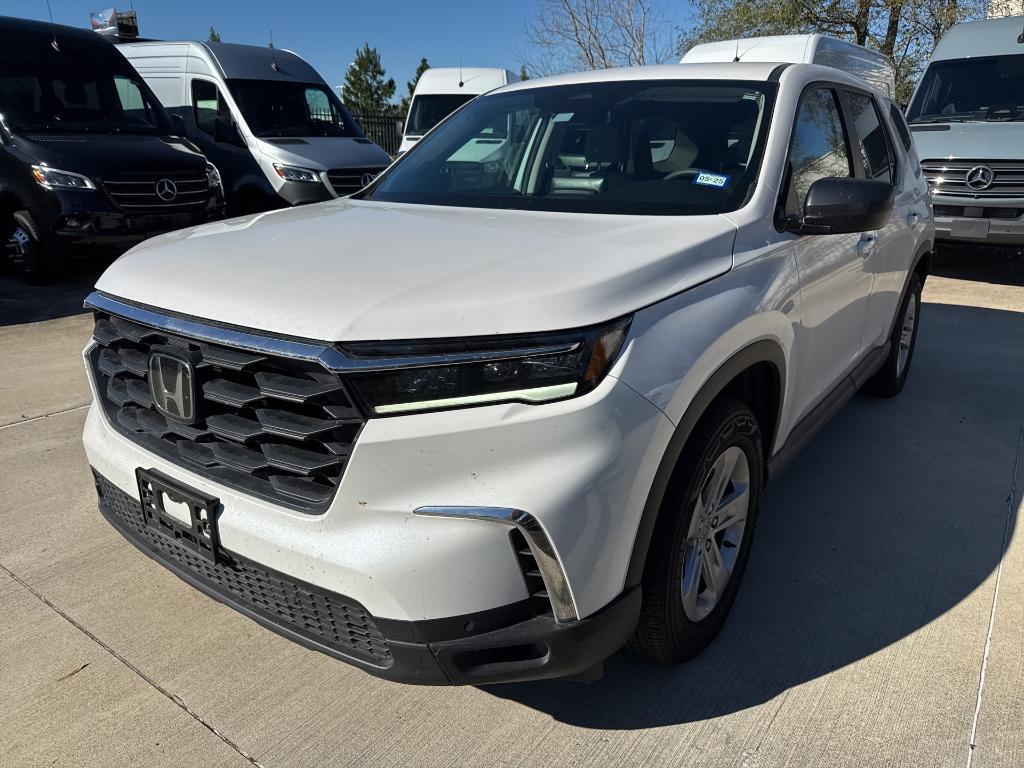 used 2023 Honda Pilot car, priced at $29,998