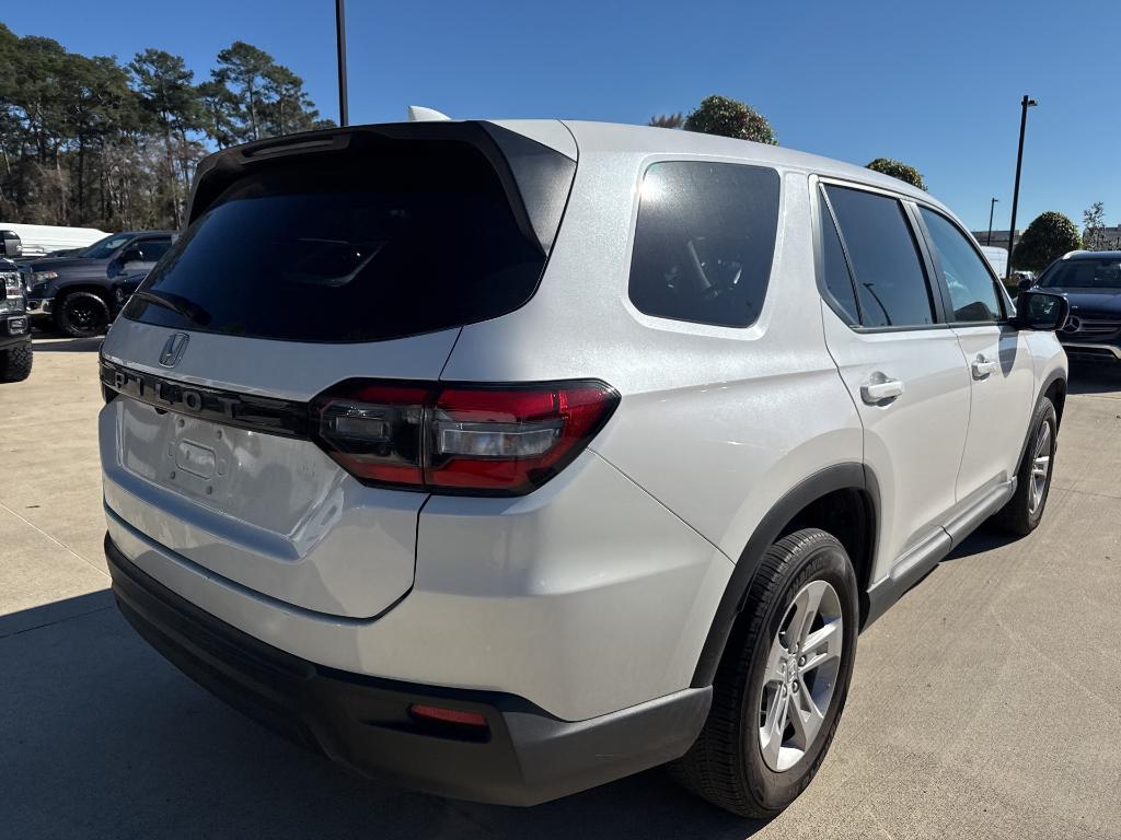 used 2023 Honda Pilot car, priced at $29,998