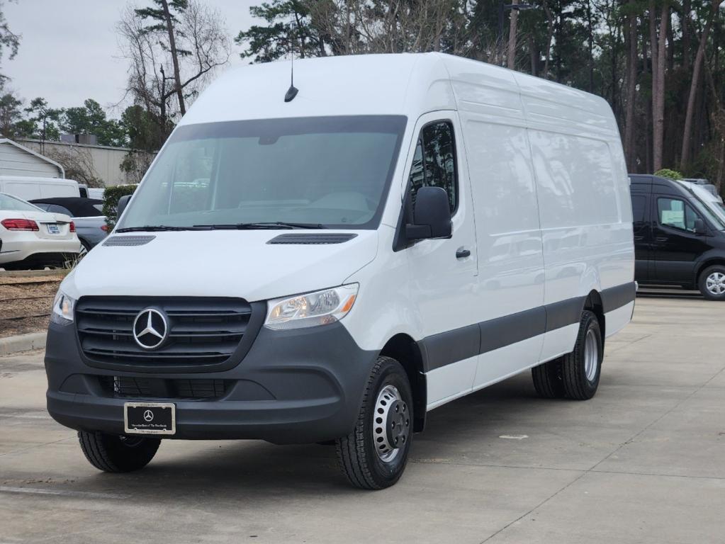 new 2024 Mercedes-Benz Sprinter 3500 car, priced at $67,435